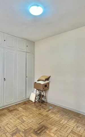 Casa à venda com 260m², 5 quartos e 2 vagas Casa à venda com 260m², 5 quartos e 2 vagasQuarto 1