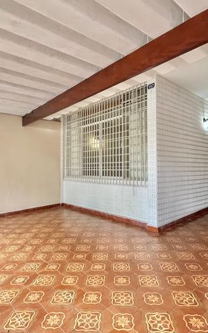Casa à venda com 260m², 5 quartos e 2 vagas Casa à venda com 260m², 5 quartos e 2 vagasGaragem