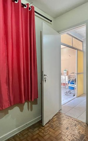 Casa à venda com 260m², 5 quartos e 2 vagas Casa à venda com 260m², 5 quartos e 2 vagasQuarto de Serviço