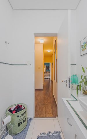 Casa à venda com 120m², 4 quartos e 1 vagaBanheiro