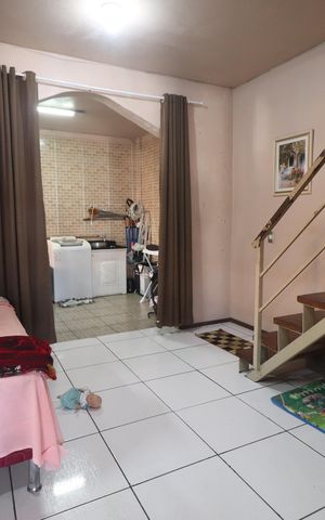 Casa à venda com 180m², 3 quartos e 2 vagasSala 2