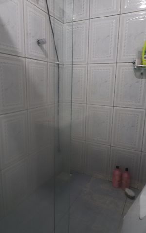 Casa à venda com 180m², 3 quartos e 2 vagasBanheiro 2