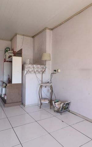 Casa à venda com 180m², 3 quartos e 2 vagasSala