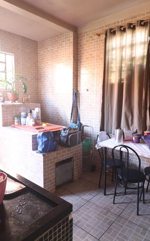 Casa à venda com 180m², 3 quartos e 2 vagasÁrea comum