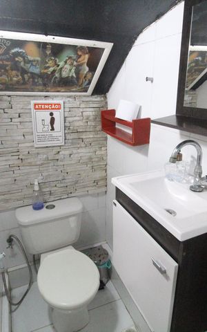 Casa de condomínio à venda com 318m², 5 quartos e 4 vagasGaragem - Banheiro