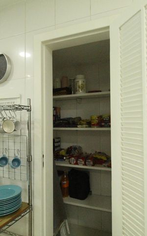 Casa de condomínio à venda com 318m², 5 quartos e 4 vagasCozinha