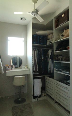 Casa de condomínio à venda com 318m², 5 quartos e 4 vagasSuíte 5 - Closet