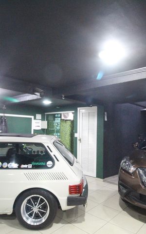 Casa de condomínio à venda com 318m², 5 quartos e 4 vagasGaragem
