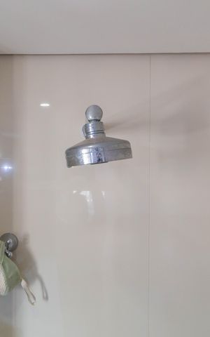 Apartamento à venda com 200m², 3 quartos e 3 vagas Apartamento à venda com 200m², 3 quartos e 3 vagasBanheiro da Suíte 2