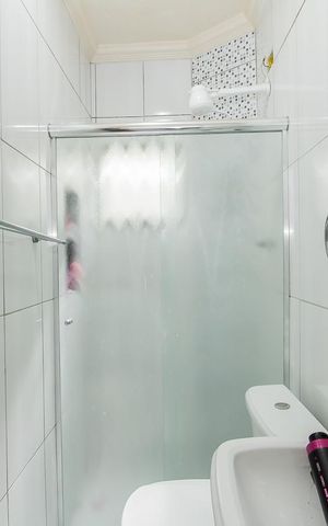 Casa à venda com 151m², 3 quartos e 2 vagas Casa à venda com 151m², 3 quartos e 2 vagasBanheiro