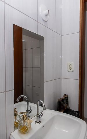 Casa à venda com 151m², 3 quartos e 2 vagas Casa à venda com 151m², 3 quartos e 2 vagasLavabo