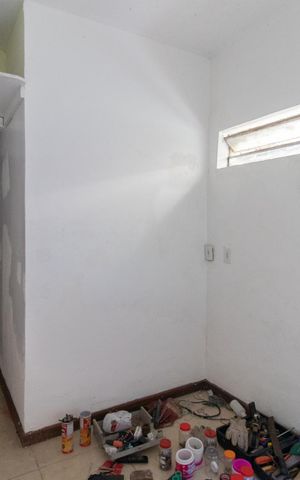 Casa à venda com 280m², 5 quartos e 6 vagas Casa à venda com 280m², 5 quartos e 6 vagasCobertura - Quarto 2