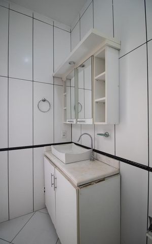 Casa à venda com 280m², 5 quartos e 6 vagas Casa à venda com 280m², 5 quartos e 6 vagasBanheiro da Suíte