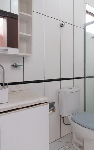 Casa à venda com 280m², 5 quartos e 6 vagas Casa à venda com 280m², 5 quartos e 6 vagasBanheiro da Suíte
