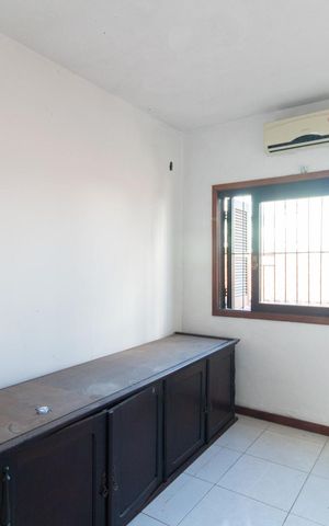 Casa à venda com 280m², 5 quartos e 6 vagas Casa à venda com 280m², 5 quartos e 6 vagasQuarto 1