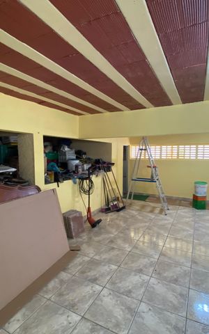 Casa à venda com 660m², 3 quartos e 10 vagas Casa à venda com 660m², 3 quartos e 10 vagasSótão
