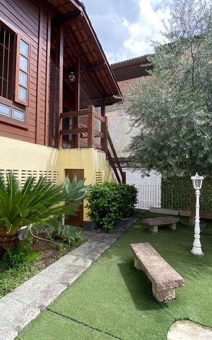 Casa à venda com 660m², 3 quartos e 10 vagas Casa à venda com 660m², 3 quartos e 10 vagasQuintal