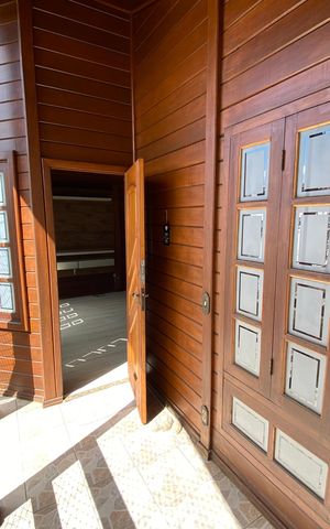 Casa à venda com 660m², 3 quartos e 10 vagas Casa à venda com 660m², 3 quartos e 10 vagasVaranda da Sala