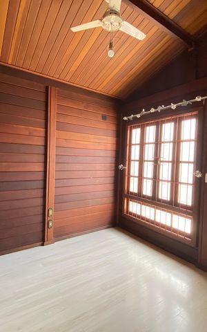 Casa à venda com 660m², 3 quartos e 10 vagas Casa à venda com 660m², 3 quartos e 10 vagasQuarto 1