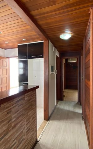Casa à venda com 660m², 3 quartos e 10 vagas Casa à venda com 660m², 3 quartos e 10 vagasCorredor