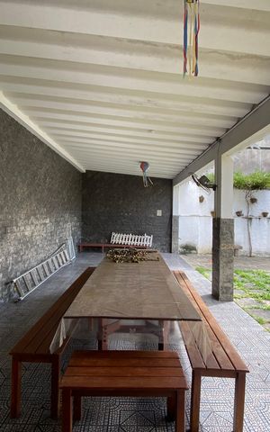 Casa à venda com 660m², 3 quartos e 10 vagas Casa à venda com 660m², 3 quartos e 10 vagasEspaço Gourmet