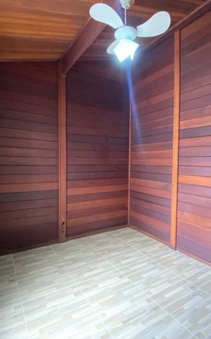 Casa à venda com 660m², 3 quartos e 10 vagas Casa à venda com 660m², 3 quartos e 10 vagasQuarto 2