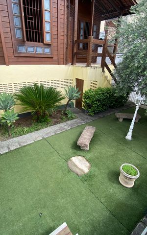 Casa à venda com 660m², 3 quartos e 10 vagas Casa à venda com 660m², 3 quartos e 10 vagasQuintal