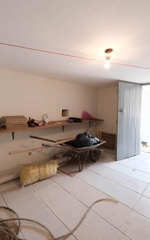 Casa à venda com 6672m², 2 quartos e 3 vagasÁrea de Serviço