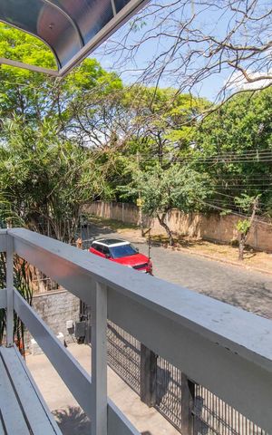 Casa à venda com 250m², 3 quartos e 4 vagasVaranda da Suíte