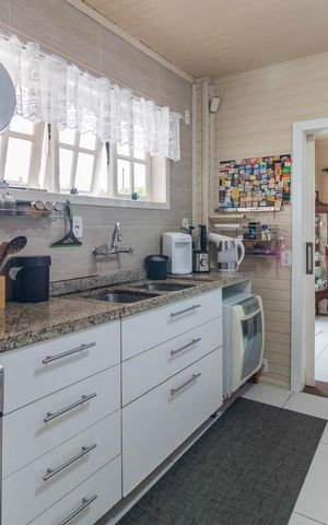 Casa à venda com 250m², 3 quartos e 4 vagasCozinha