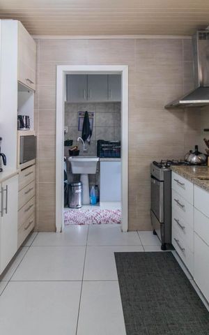 Casa à venda com 250m², 3 quartos e 4 vagasCozinha