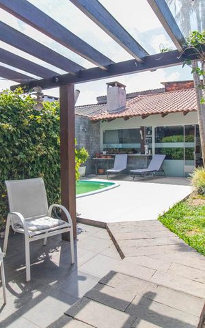 Casa à venda com 250m², 3 quartos e 4 vagasÁrea comum