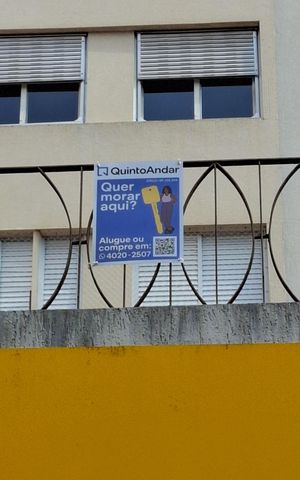 Apartamento para alugar com 64m², 2 quartos e 1 vagaPlaquinha com QRCODE (Instalada na varanda 1º andar)