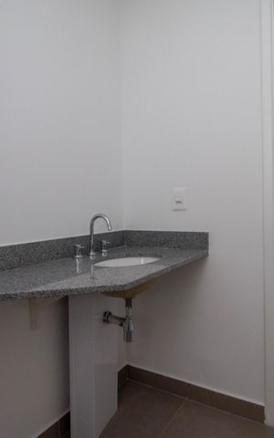 Apartamento à venda com 236m², 4 quartos e 3 vagas Apartamento à venda com 236m², 4 quartos e 3 vagasBanheiro 3