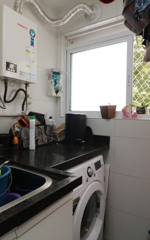 Apartamento à venda com 45m², 2 quartos e 1 vagaÁrea de Serviço
