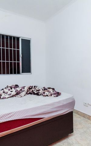Casa à venda com 241m², 4 quartos e 6 vagas Casa à venda com 241m², 4 quartos e 6 vagasQuarto 1