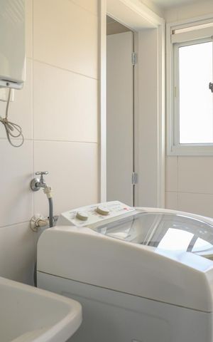 Apartamento à venda com 110m², 3 quartos e 3 vagas Apartamento à venda com 110m², 3 quartos e 3 vagasÁrea de Serviço