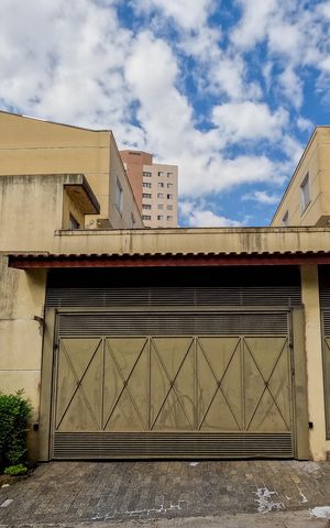 Casa de condomínio à venda com 103m², 2 quartos e 2 vagas Casa de condomínio à venda com 103m², 2 quartos e 2 vagasFachada