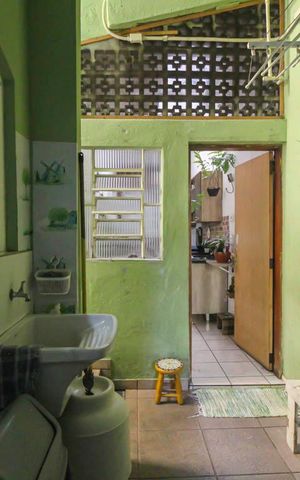 Casa à venda com 175m², 3 quartos e 2 vagas Casa à venda com 175m², 3 quartos e 2 vagasÁrea de Serviço 1