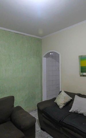 Casa à venda com 175m², 3 quartos e 2 vagas Casa à venda com 175m², 3 quartos e 2 vagasSala 1