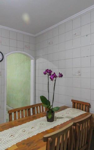 Casa à venda com 175m², 3 quartos e 2 vagas Casa à venda com 175m², 3 quartos e 2 vagasCozinha 1