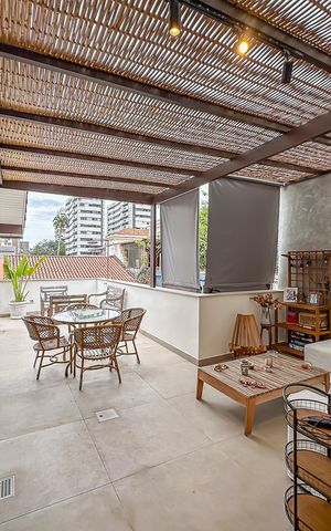 Casa à venda com 300m², 5 quartos e 1 vaga Casa à venda com 300m², 5 quartos e 1 vagaÁrea Externa