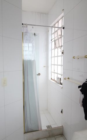 Casa à venda com 500m², 4 quartos e 4 vagasSuíte 3 - Banheiro