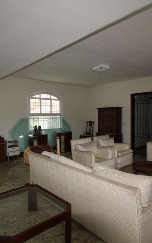 Casa à venda com 500m², 4 quartos e 4 vagasSala 1