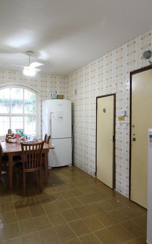 Casa à venda com 500m², 4 quartos e 4 vagasCozinha
