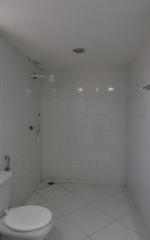 Casa à venda com 500m², 4 quartos e 4 vagasSuíte 4 - Banheiro