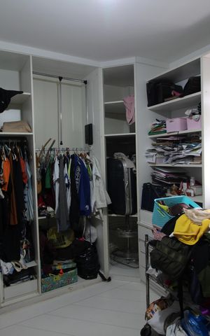 Casa à venda com 500m², 4 quartos e 4 vagasSuíte 3 - Closet
