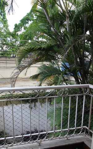 Casa à venda com 500m², 4 quartos e 4 vagasSuíte 1 - Varanda