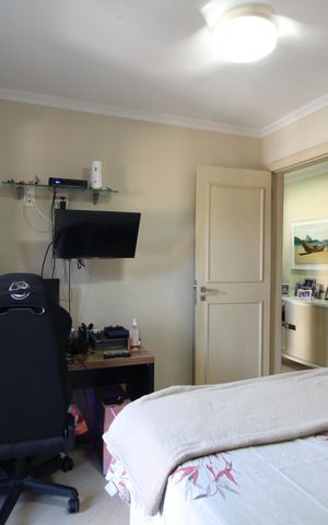 Casa de condomínio à venda com 141m², 4 quartos e 4 vagasQuarto 2