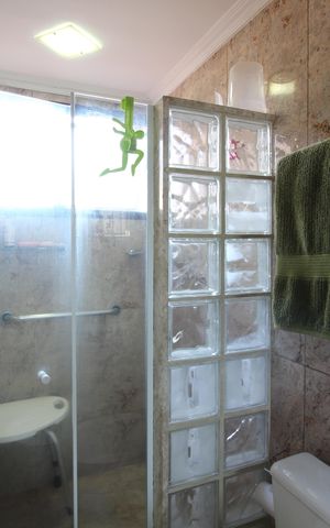 Casa de condomínio à venda com 141m², 4 quartos e 4 vagasQuarto 4 - Banheiro